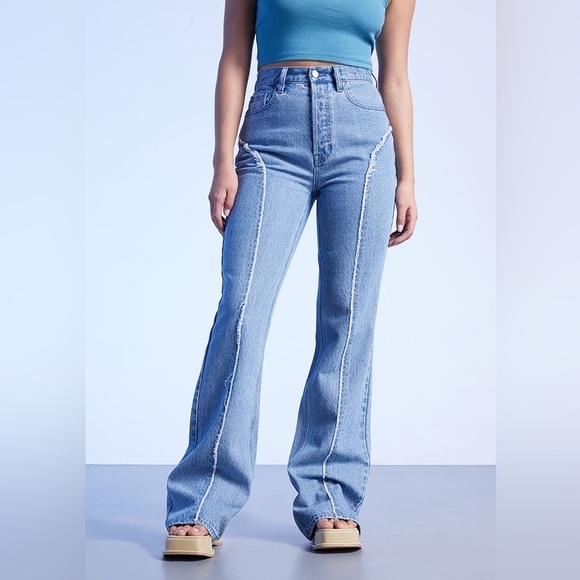 PACSUN Eco Medium Blue Frayed High Waisted Bootcut Jeans NWT Size 27 - Picture 1 of 11